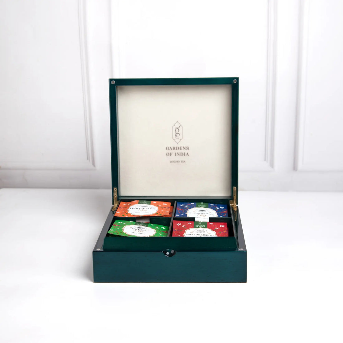 Signature Sapphire Tea Box - 4 variants, 32 Tea Bags